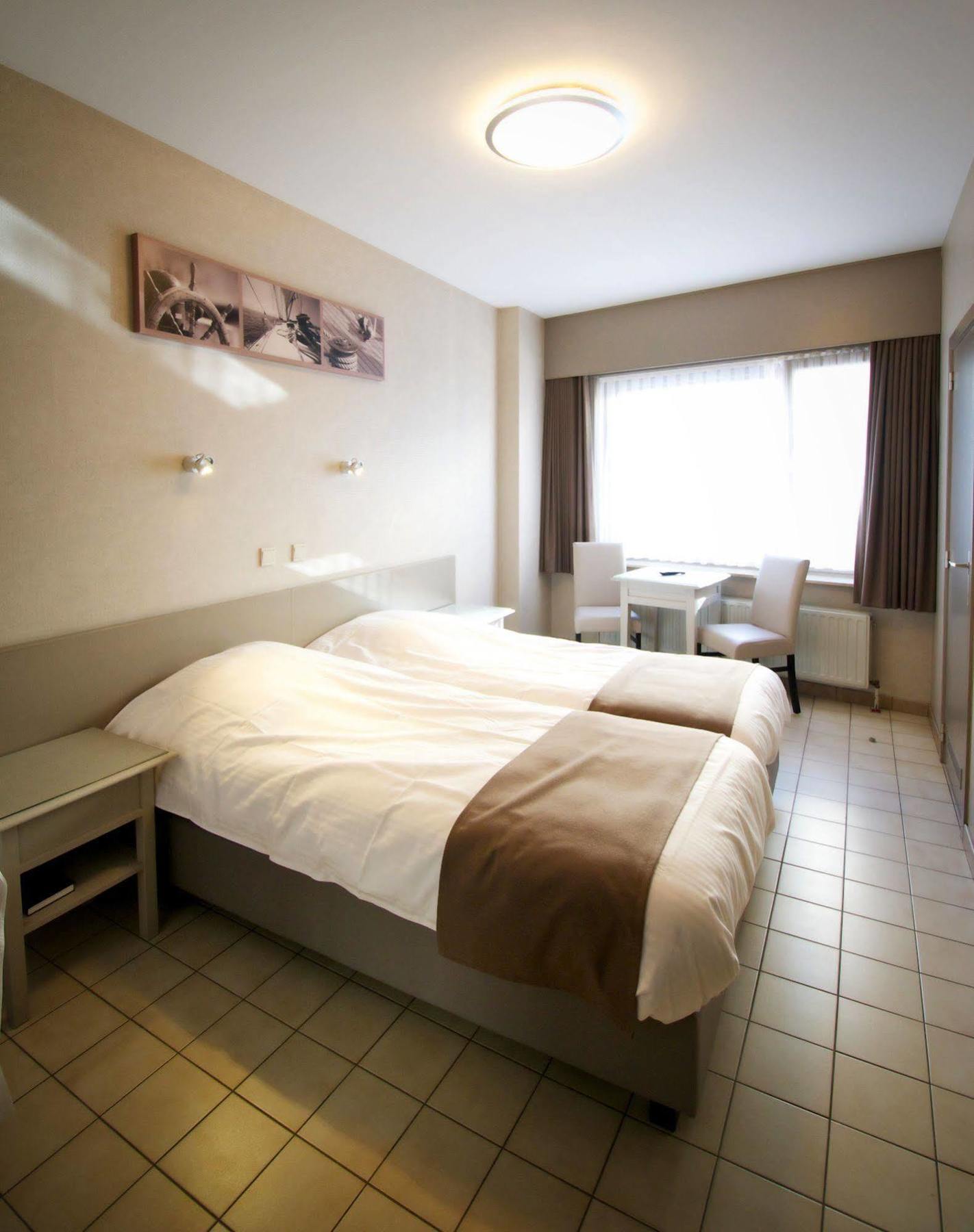 Hotel De Golf Bredene Luaran gambar