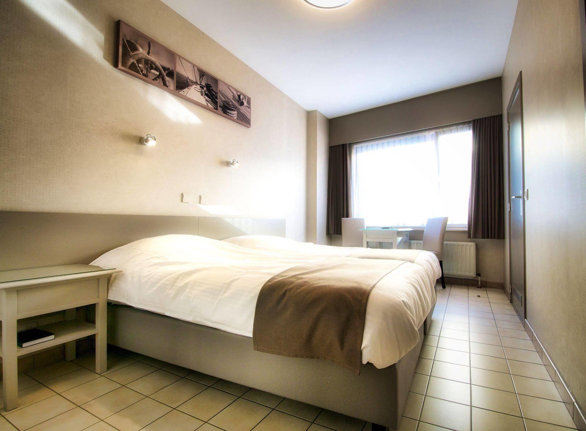 Hotel De Golf Bredene Luaran gambar